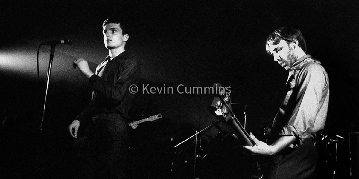 En vivo en The Factory, Hulme, Manchester. Julio de 1979. Kevin Cummins.